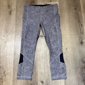 Lululemon Cropped Black Patterned Leggings